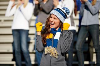 Pom Pom Team Beanie